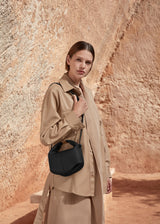 Béri - Textured Black